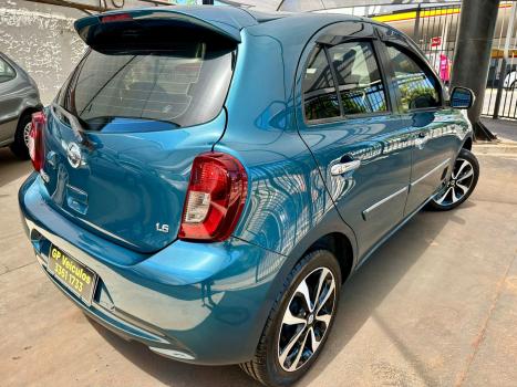 NISSAN March , Foto 4