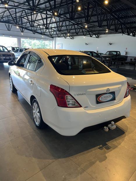 NISSAN Versa Sedan 1.0 12V 4P FLEX V-DRIVE, Foto 4