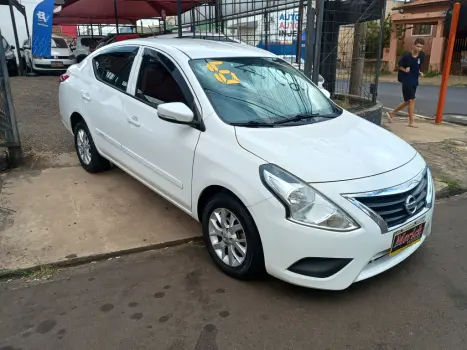 NISSAN Versa Sedan 1.0 4P FLEX S, Foto 2