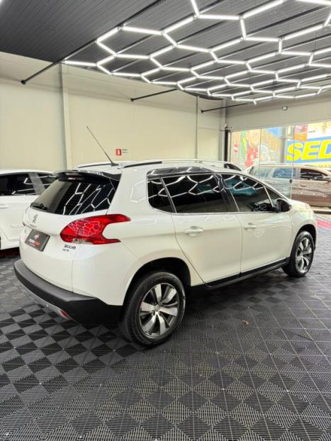 PEUGEOT 2008 1.6 16V 4P FLEX GRIFFE THP TURBO, Foto 4