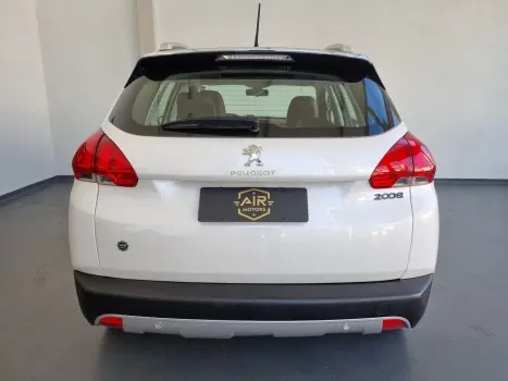 PEUGEOT 2008 , Foto 8