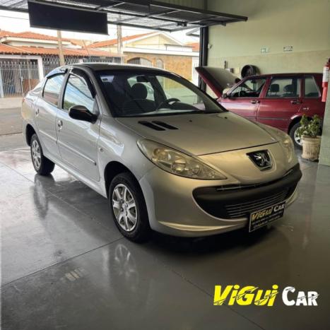 PEUGEOT 207 Sedan 1.4 4P PASSION XR FLEX, Foto 2