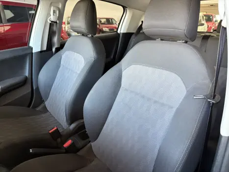 PEUGEOT 208 1.5 4P FLEX ACTIVE PACK, Foto 7 PEUGEOT 208 1.5 4P FLEX ACTIVE PACK, Foto 7