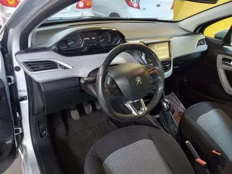 PEUGEOT 208 1.5 4P FLEX ACTIVE PACK, Foto 6 PEUGEOT 208 1.5 4P FLEX ACTIVE PACK, Foto 6