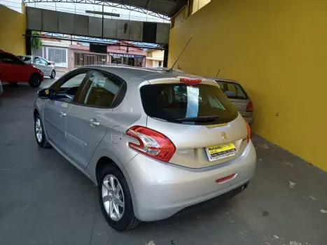 PEUGEOT 208 1.5 4P FLEX ACTIVE PACK, Foto 7 PEUGEOT 208 1.5 4P FLEX ACTIVE PACK, Foto 7