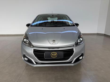 PEUGEOT 208 , Foto 4