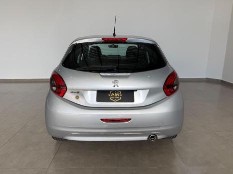PEUGEOT 208 , Foto 7