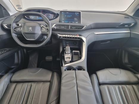 PEUGEOT 3008 , Foto 2