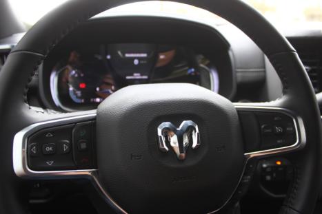 RAM 2500 6.7 I6 24V SLT CABINE DUPLA TURBO DIESEL LARAMIE 4X4 AUTOM�TICO, Foto 13