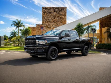 RAM 2500 6.7 I6 24V SLT CABINE DUPLA TURBO DIESEL NIGHT EDITION 4X4 AUTOM�TICO, Foto 2