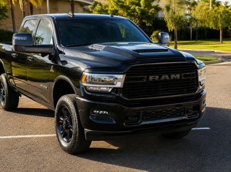 RAM 2500 6.7 I6 24V SLT CABINE DUPLA TURBO DIESEL NIGHT EDITION 4X4 AUTOM�TICO, Foto 5