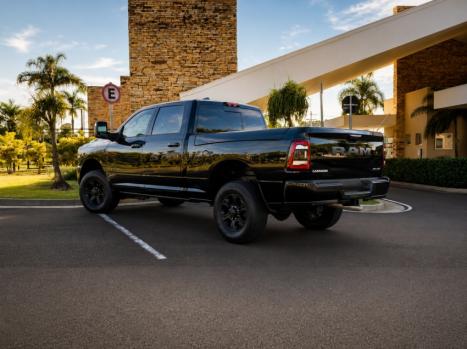 RAM 2500 6.7 I6 24V SLT CABINE DUPLA TURBO DIESEL NIGHT EDITION 4X4 AUTOM�TICO, Foto 6