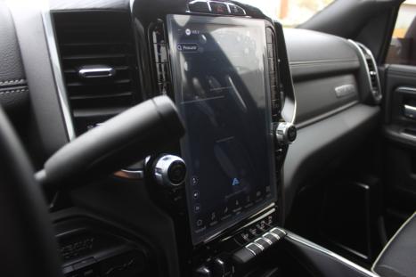RAM 2500 6.7 I6 24V SLT CABINE DUPLA TURBO DIESEL NIGHT EDITION 4X4 AUTOM�TICO, Foto 17