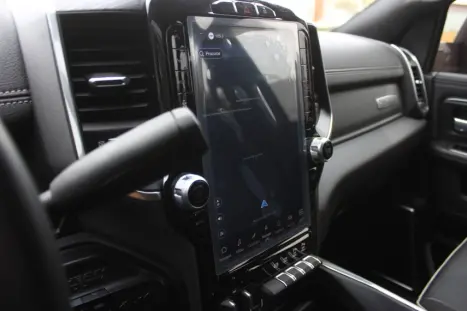 RAM 2500 6.7 I6 24V SLT CABINE DUPLA TURBO DIESEL NIGHT EDITION 4X4 AUTOM�TICO, Foto 10