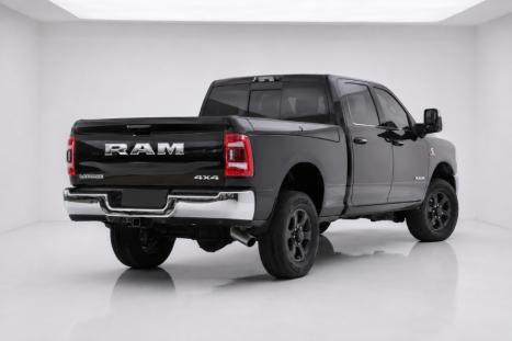 RAM 2500 6.7 I6 24V SLT CABINE DUPLA TURBO DIESEL LARAMIE 4X4 AUTOM�TICO, Foto 6