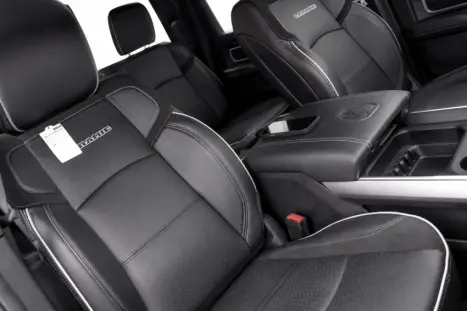 RAM 2500 6.7 I6 24V SLT CABINE DUPLA TURBO DIESEL LARAMIE 4X4 AUTOM�TICO, Foto 9