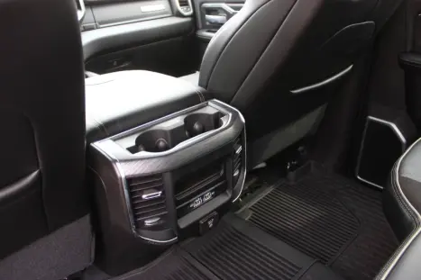 RAM 2500 6.7 I6 24V SLT CABINE DUPLA TURBO DIESEL LARAMIE 4X4 AUTOM�TICO, Foto 11
