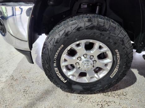 RAM 3500 6.7 I6 LARAMIE CABINE DUPLA TURBO DIESEL AUTOM�TICO, Foto 9