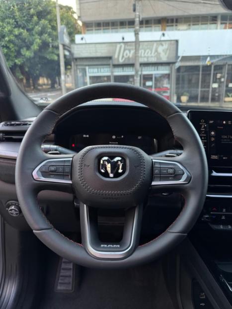 RAM Rampage 2.0 4P HURRICANE 4 TURBO R/T 4X4 AUTOM�TICO, Foto 13