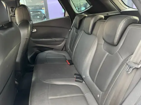 RENAULT Captur 1.3 16V 4P FLEX TCE INTENSE TURBO X-TRONIC AUTOMÁTICO CVT, Foto 8 RENAULT Captur 1.3 16V 4P FLEX TCE INTENSE TURBO X-TRONIC AUTOMÁTICO CVT, Foto 8