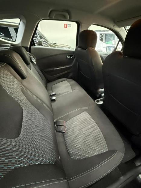 RENAULT Captur 1.6 16V 4P FLEX SCE LIFE X-TRONIC CVT, Foto 7 RENAULT Captur 1.6 16V 4P FLEX SCE LIFE X-TRONIC CVT, Foto 7