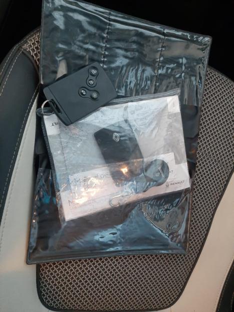 RENAULT Captur 1.6 16V 4P FLEX SCE INTENSE X-TRONIC CVT, Foto 6