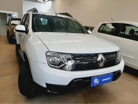 RENAULT Duster 1.6 16V 4P FLEX SCE AUTHENTIQUE X-TRONIC AUTOM�TICO, Foto 4