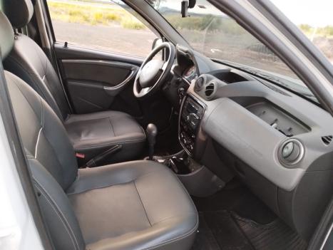 RENAULT Duster 2.0 16V 4P FLEX DYNAMIQUE AUTOM�TICO, Foto 3
