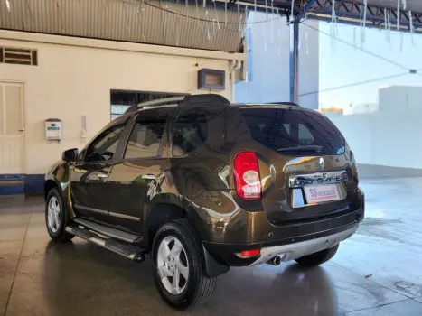 RENAULT Duster 2.0 16V 4P FLEX DYNAMIQUE AUTOM�TICO, Foto 6