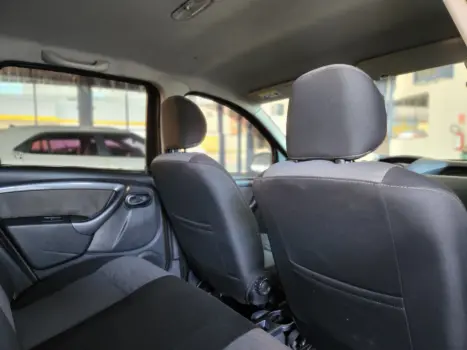 RENAULT Duster 2.0 16V 4P FLEX DYNAMIQUE AUTOM�TICO, Foto 14