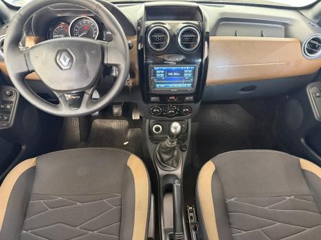 RENAULT Duster , Foto 2