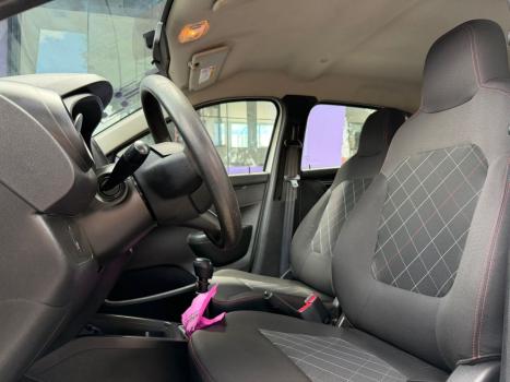 RENAULT Kwid 1.0 12V 4P SCE FLEX ZEN, Foto 8