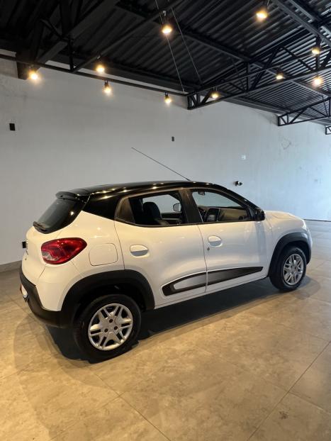 RENAULT Kwid 1.0 12V 4P SCE FLEX INTENSE, Foto 6