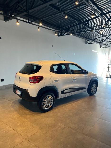 RENAULT Kwid 1.0 12V 4P SCE FLEX INTENSE, Foto 2