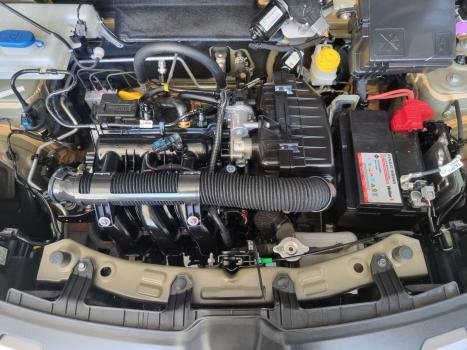 RENAULT Kwid 1.0 12V 4P SCE FLEX OUTSIDER, Foto 9