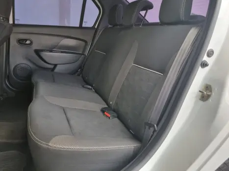 RENAULT Logan 1.0 12V 4P FLEX SCE ZEN, Foto 3