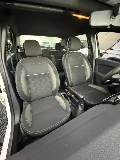 RENAULT Logan 1.0 12V 4P FLEX SCE ZEN, Foto 10