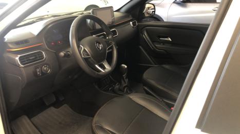 RENAULT Oroch 1.3 16V 4P OUTSIDER TURBO TCe AUTOM�TICO CVT, Foto 11