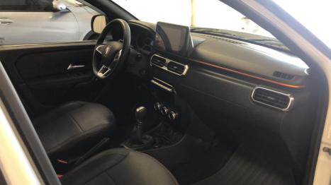 RENAULT Oroch 1.3 16V 4P OUTSIDER TURBO TCe AUTOM�TICO CVT, Foto 16