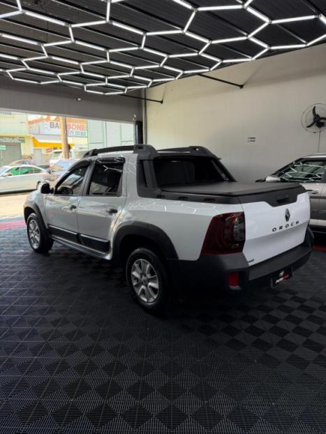 RENAULT Oroch 1.6 16V 4P FLEX EXPRESSION, Foto 6