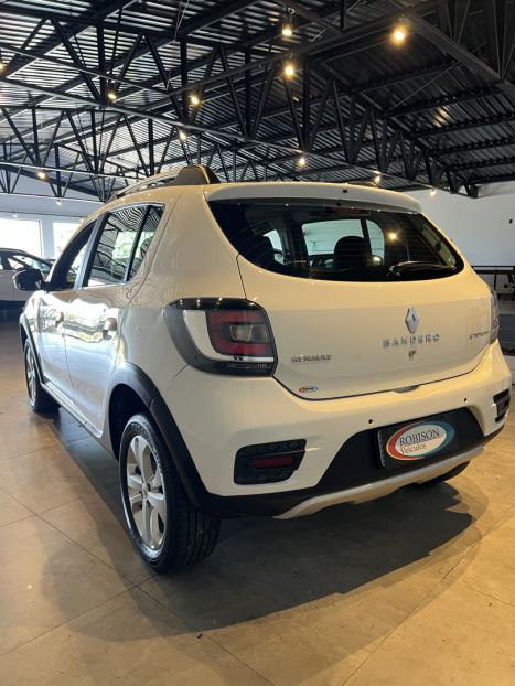 RENAULT Sandero 1.6 16V 4P FLEX SCE STEPWAY, Foto 4