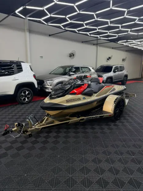 SEA DOO RXP-X 325 , Foto 3