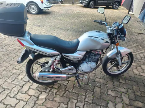 SUZUKI GSR 150 I, Foto 6