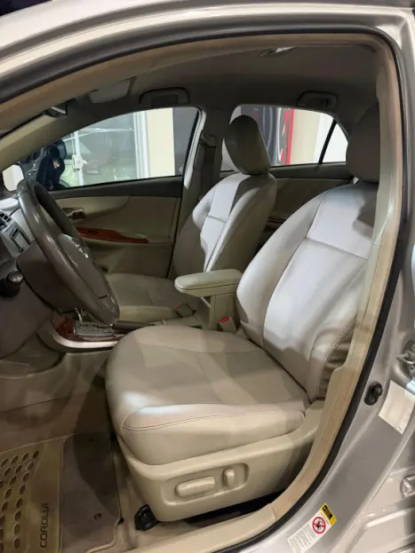 TOYOTA Corolla 2.0 16V 4P ALTIS FLEX AUTOM�TICO, Foto 9