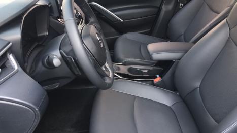 TOYOTA Corolla Cross 2.0 16V 4P FLEX VVT-IE XRE DIRECT SHIFT AUTOMÁTICO CVT, Foto 6 TOYOTA Corolla Cross 2.0 16V 4P FLEX VVT-IE XRE DIRECT SHIFT AUTOMÁTICO CVT, Foto 6