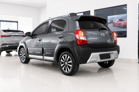 TOYOTA Etios Cross 1.5 16V 4P, Foto 5