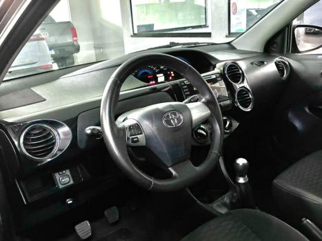 TOYOTA Etios Cross 1.5 16V 4P, Foto 7