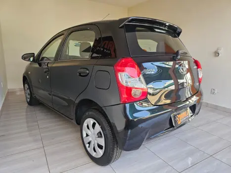 TOYOTA Etios Hatch 1.5 16V 4P FLEX XS, Foto 4