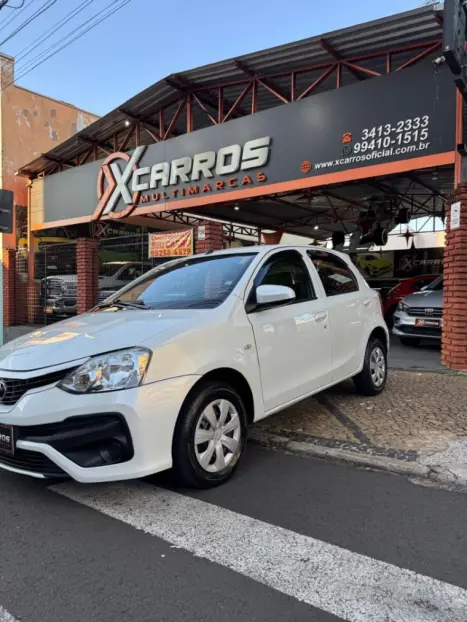 TOYOTA Etios Hatch 1.3 16V 4P FLEX X, Foto 9
