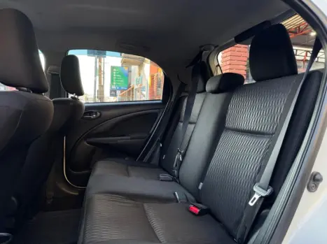 TOYOTA Etios Hatch 1.3 16V 4P FLEX X, Foto 11